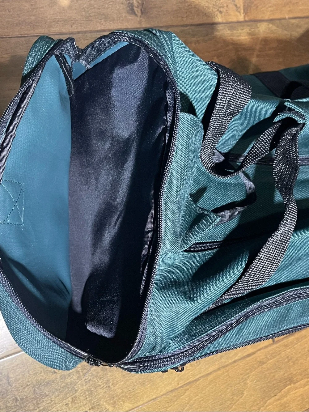 Team Kool Vintage 90’s Green Indy Racecar Green Duffle Bag EUC